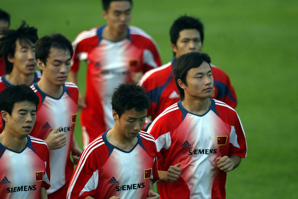 紧张刺激:王强最后一秒三分绝杀,场内欢呼!的简单介绍 紧张刺激:王强最后一秒三分绝杀,场内欢呼!的简单介绍