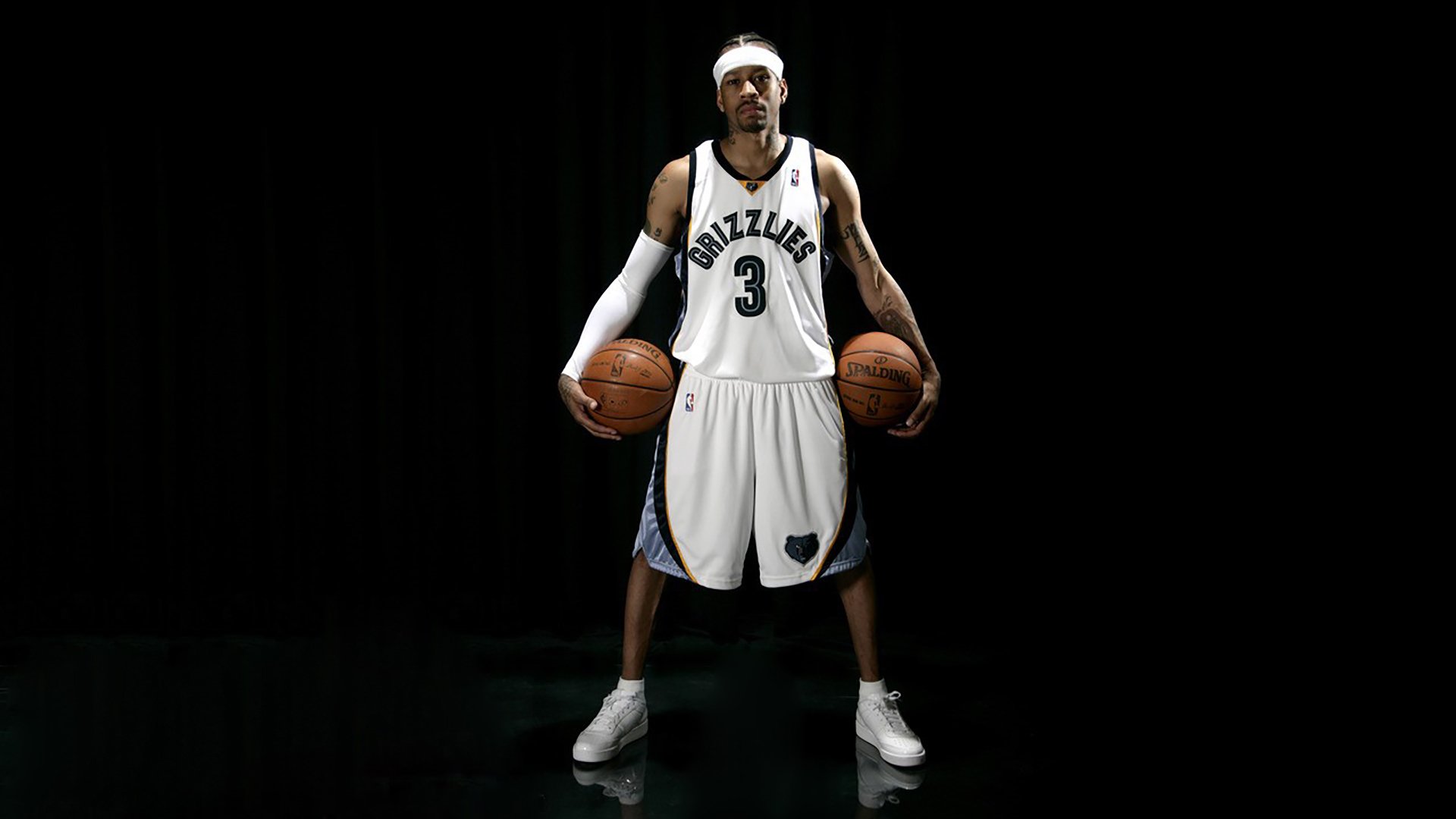 爱游戏下载-雄鹿主帅：控制冲动是球队胜利的关键，雄鹿队控卫是谁