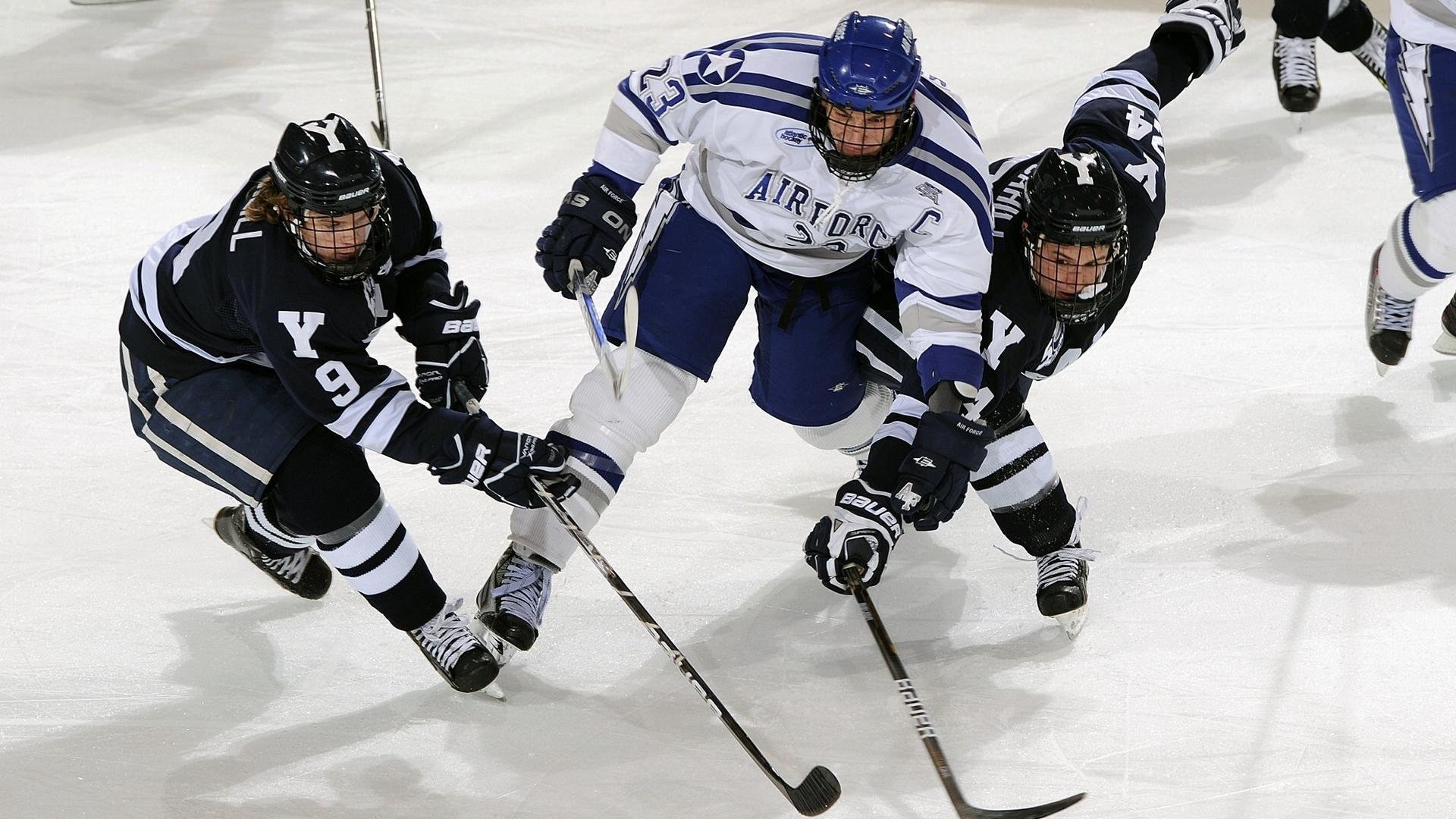 斯密斯:凭借战术敏感度,迅速改变比赛局势,成为全黑队的“战术核心”